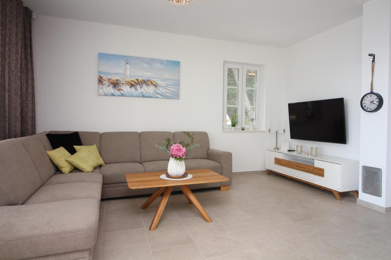 Villa Beachfront Sea Palace Kaštela 外观 照片